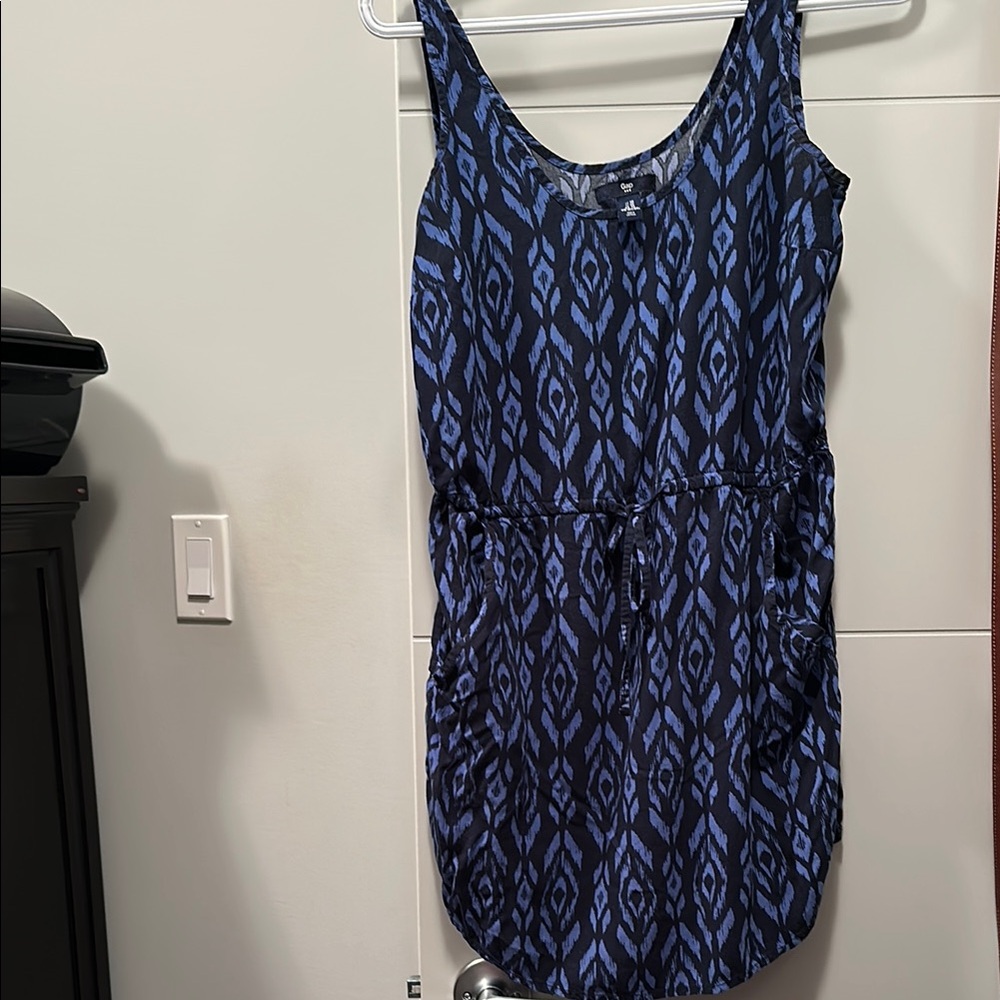 GAP Blue Sleeveless Scoop Neck tunic with pockets